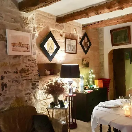 La Maison Dans Les Remparts * Aigues-Mortes